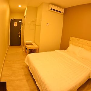 Sg. Paka Hotel